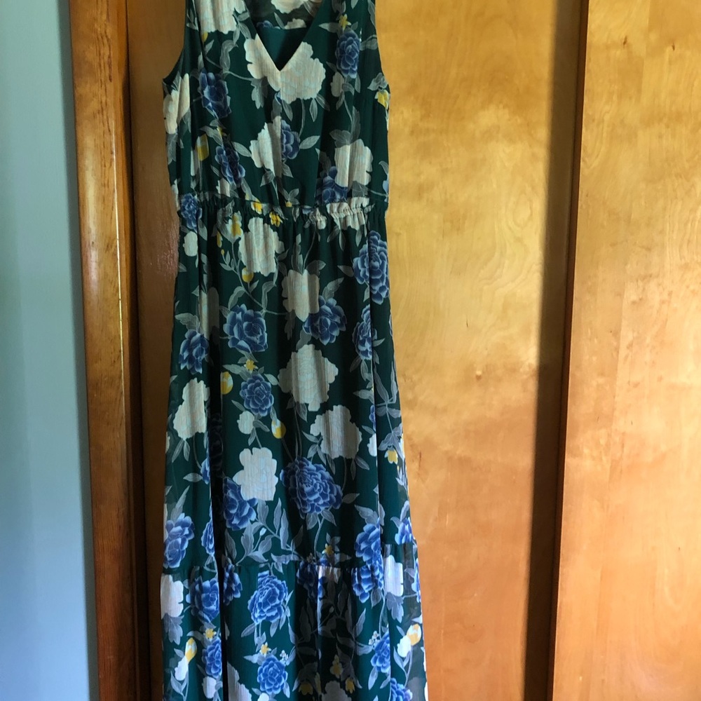 Floral Maxi - Picture 4 of 7